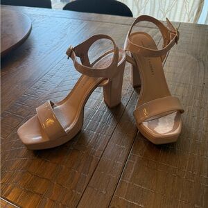 Chinese Laundry Nude Block Heel Sandals